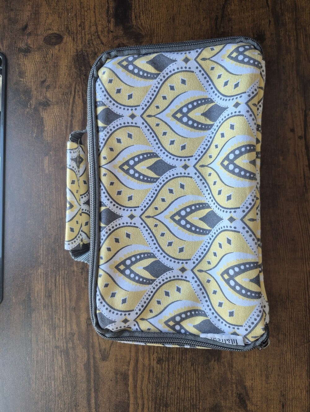 Patterned Yellow & Gray Lunch Box
